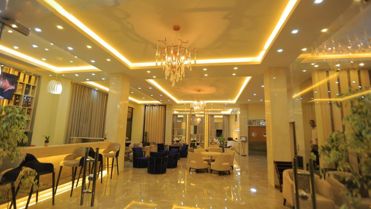Triple E Hotel And Spa Addis Abeba Exterior foto