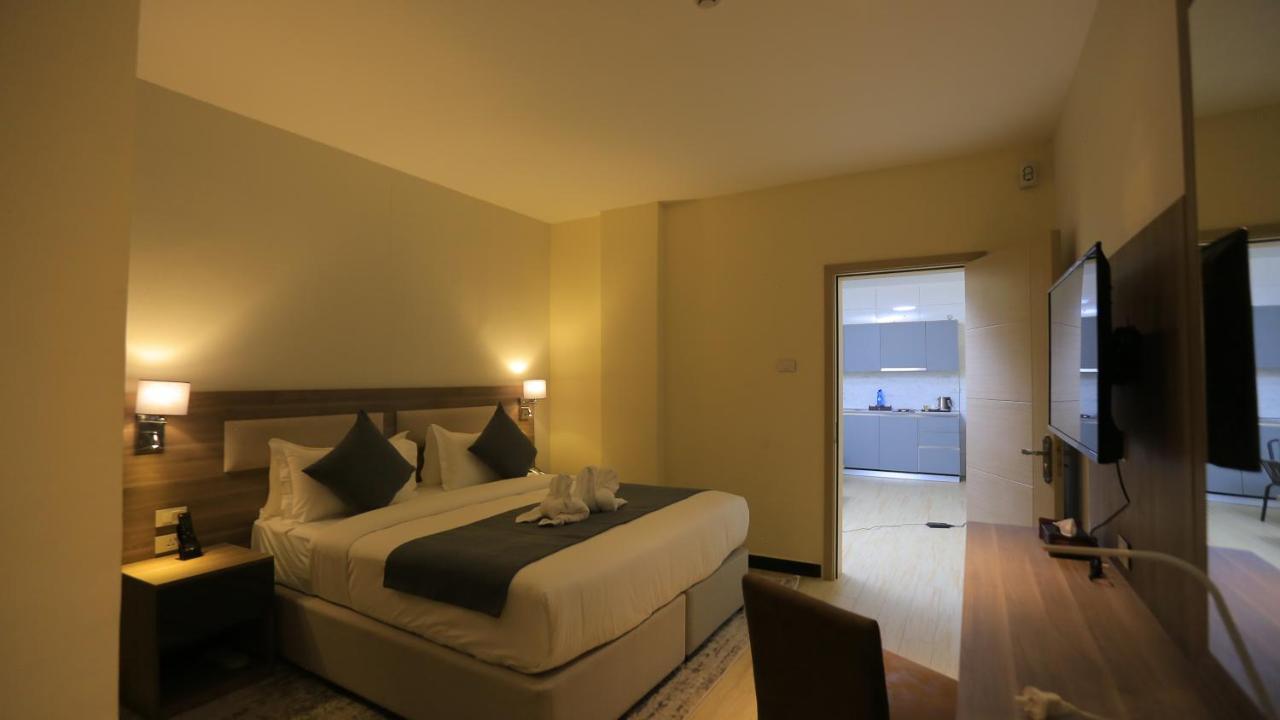 Triple E Hotel And Spa Addis Abeba Exterior foto